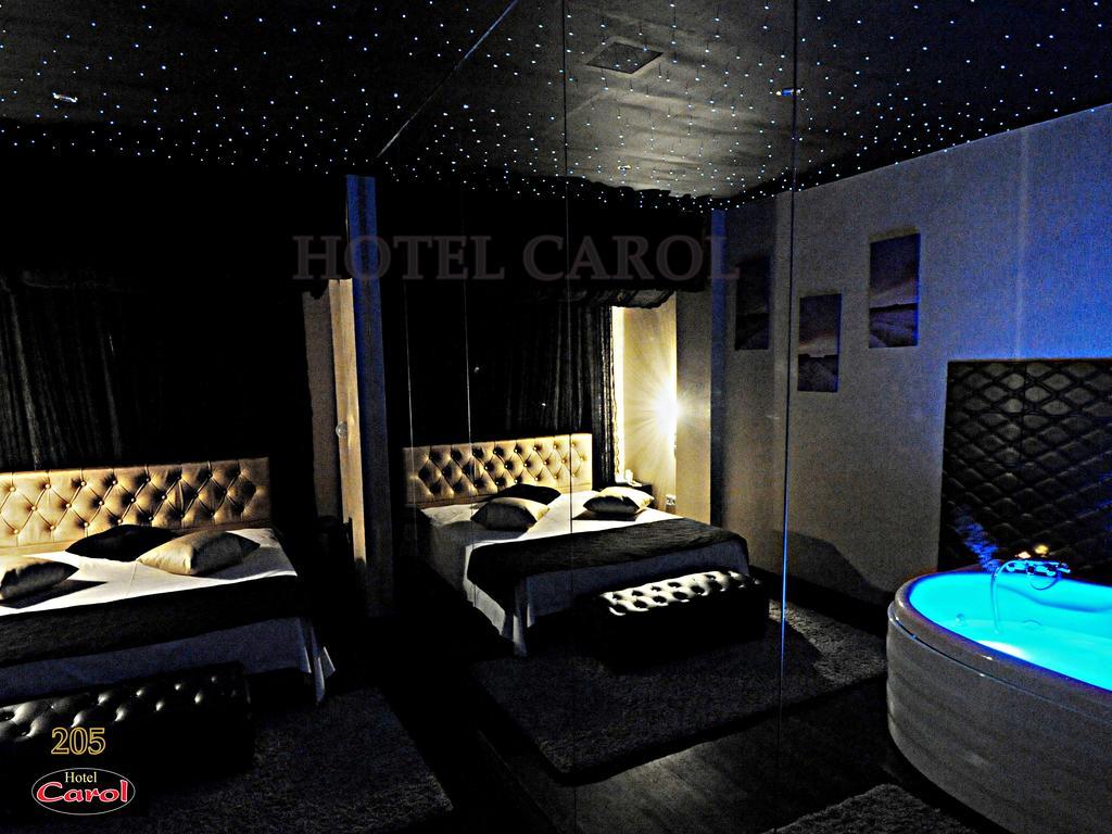 Carol Hotel Pireusz Kültér fotó
