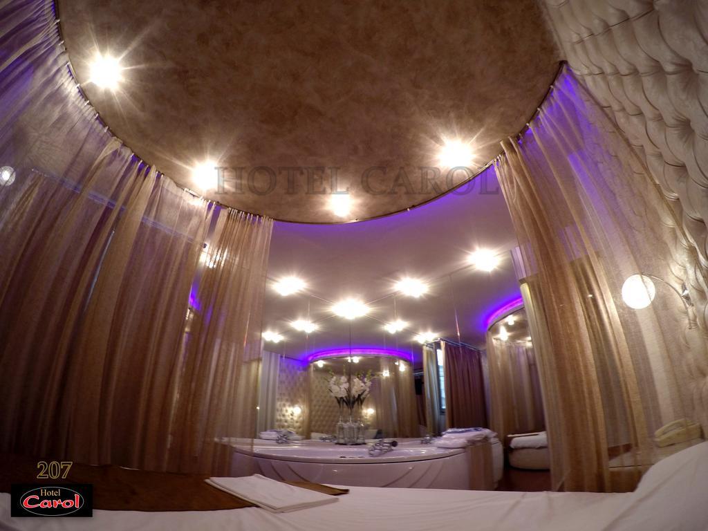 Carol Hotel Pireusz Kültér fotó